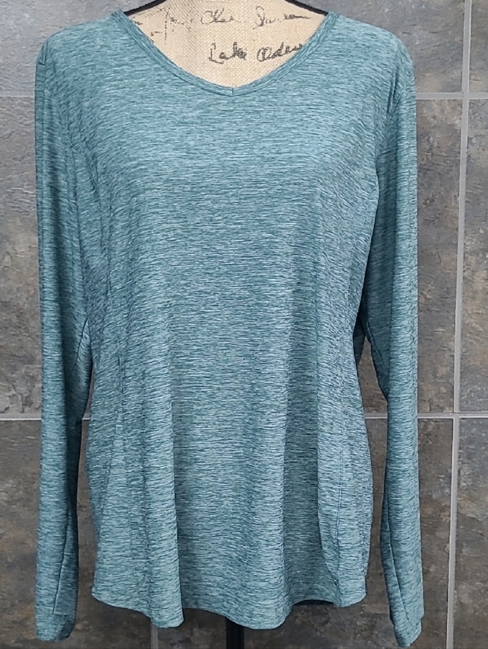 Duluth Trading Co Heather Teal V-Neck Long Sleeve Top